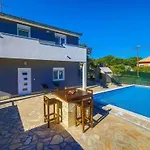 Hillside In With Pool, Terrace, And Stunning View Villa *