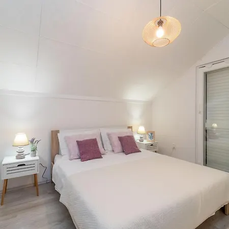 Hillside In With Pool, Terrace, And Stunning View Trogir