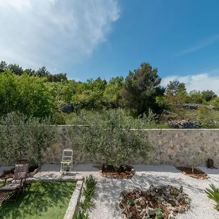 Villa Hillside In With Pool, Terrace, And Stunning View